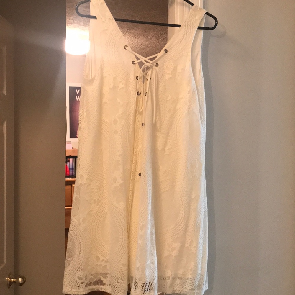 White lace dress